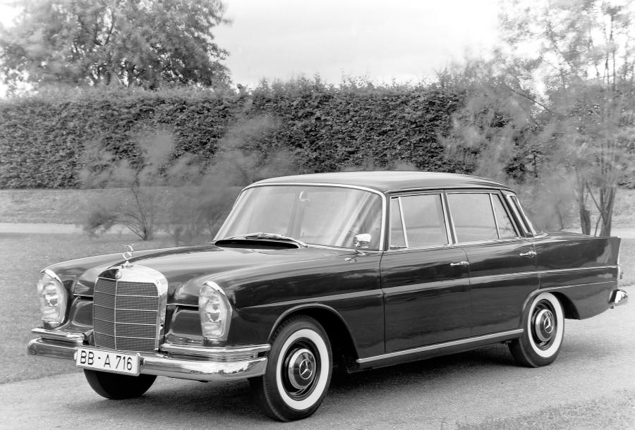  Mercedes-Benz 220 b 1959 года  (фото 3 из 3)